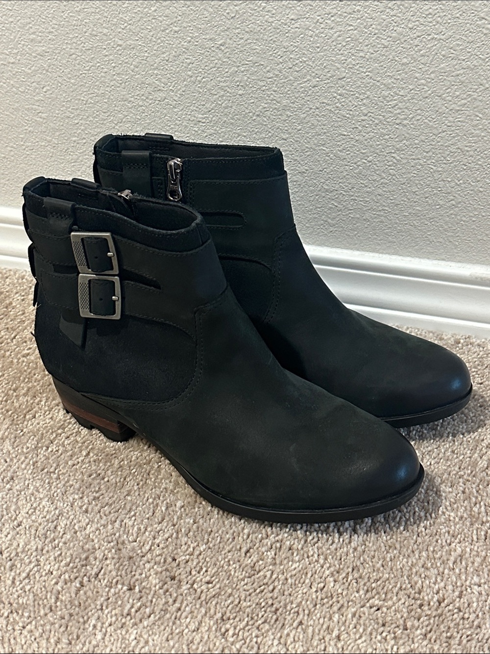 Sorel Lolla Ankle Booties